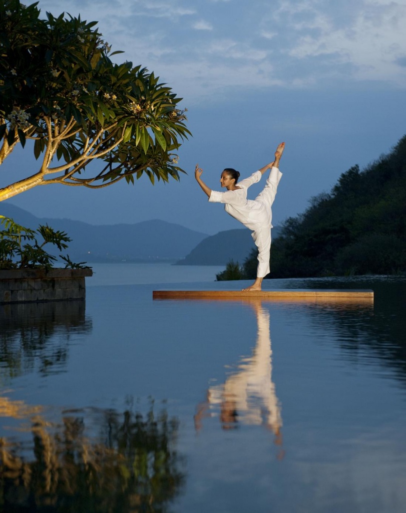 sanya-yoga-master-4.jpg